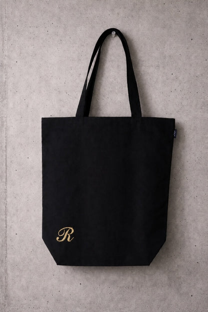 刺繍例：サブトート ブラック｜左下・筆記体・ゴールド